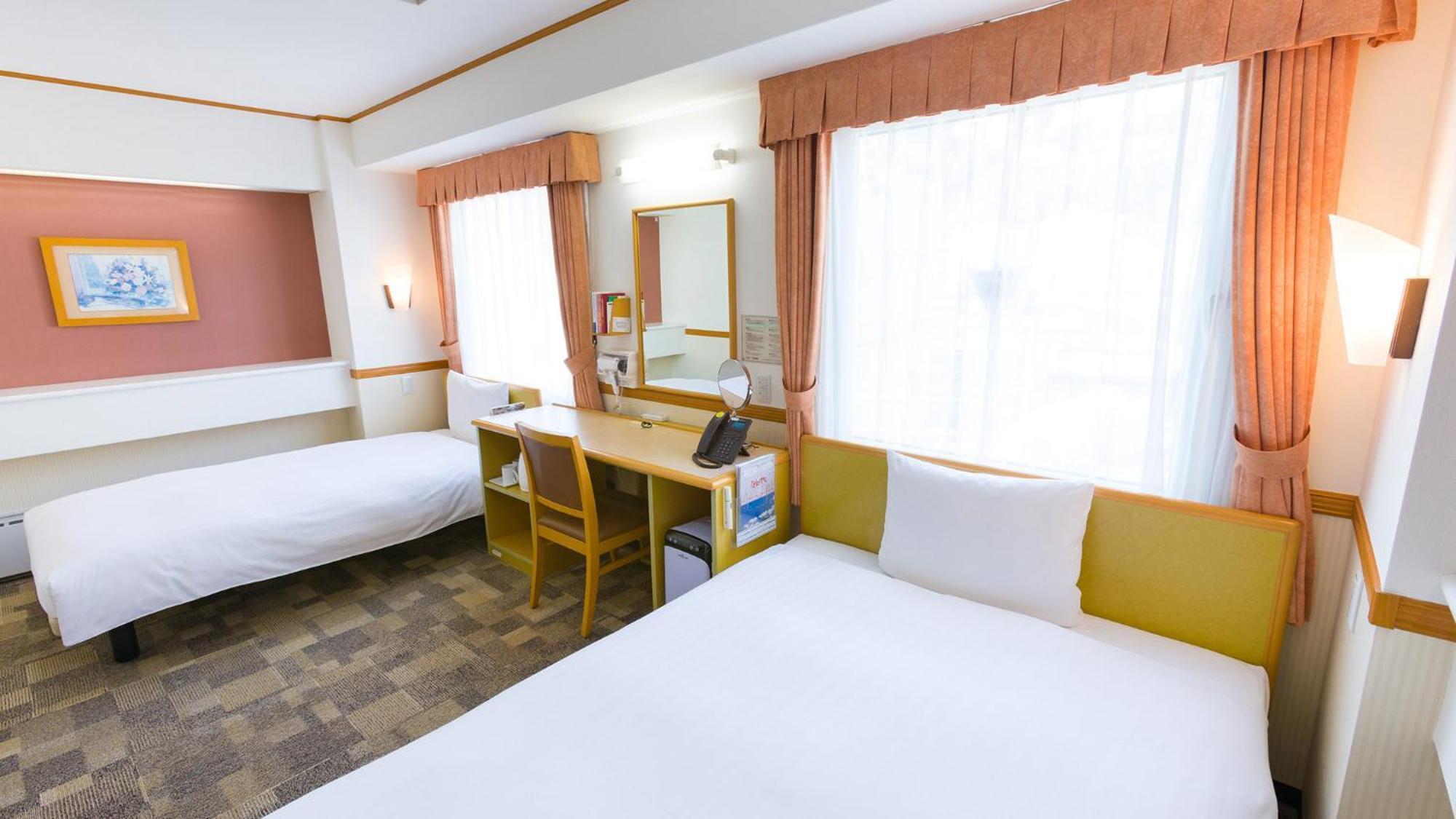 Toyoko Inn Higashi-Hiroshima Saijo Ekimae Экстерьер фото